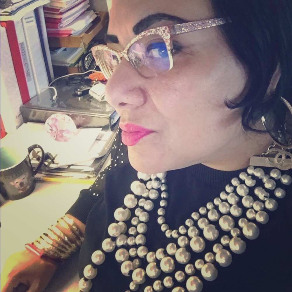 Hi! I’m Jo! Meet Your Posher! Xo